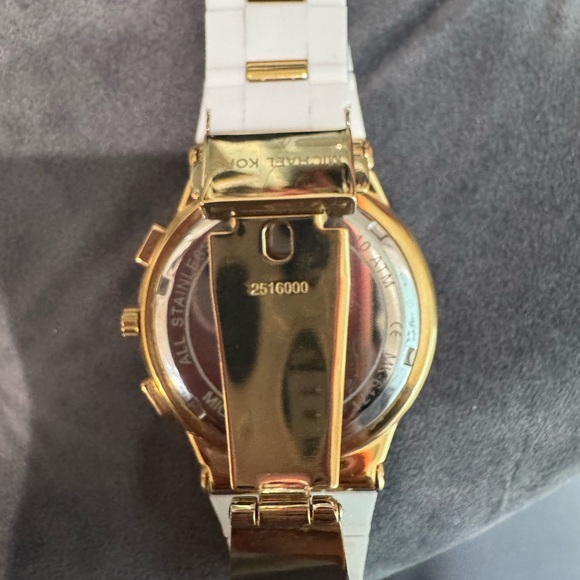 Michael Kors Gold and White Watch - Picture 3 of 6